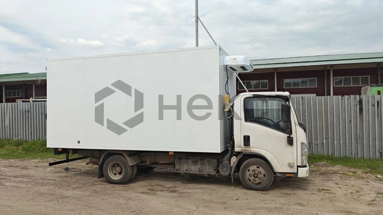 Установка фургона-рефрижератора Isuzu NMR