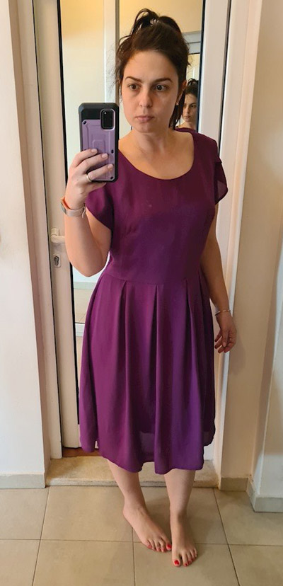 Разкроена рокля в модерен лилав цвят от онлайн магазин efrea.com
