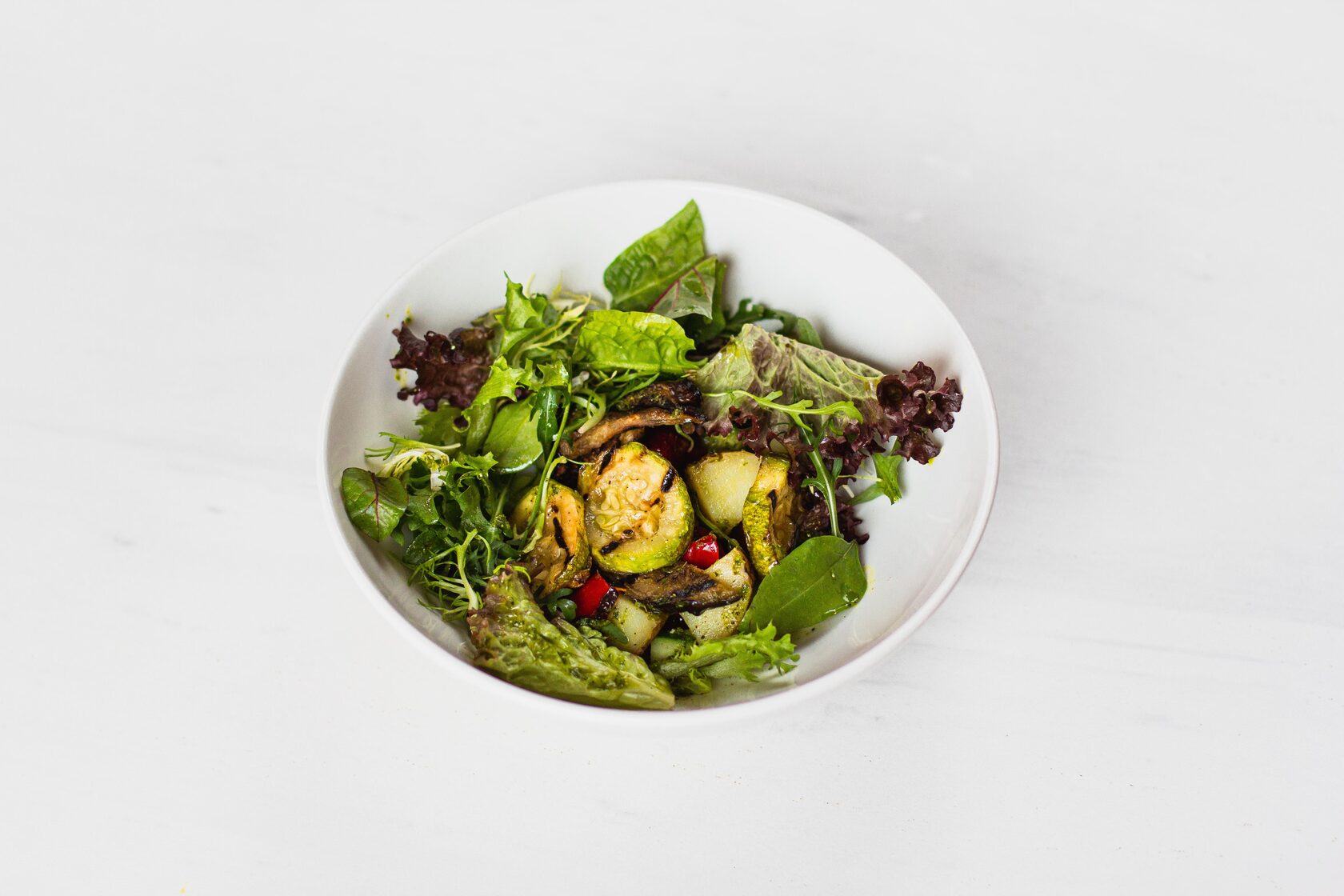 Оливия салат. Печёные овощи в духовке. Салат оливье с ветчиной ~ 1кг. Салат оливье. Канцирялия в виде едаы.