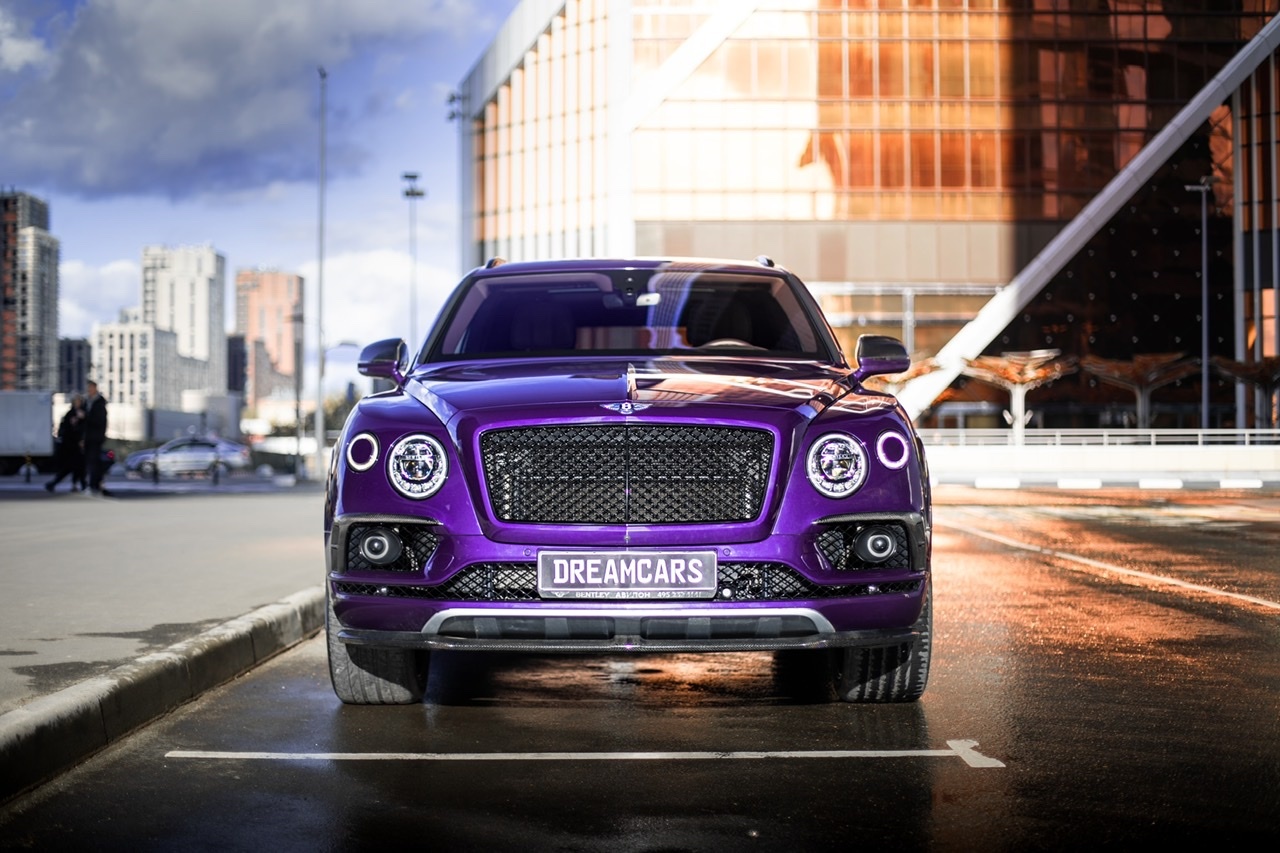 Машина Bentley Bentayga