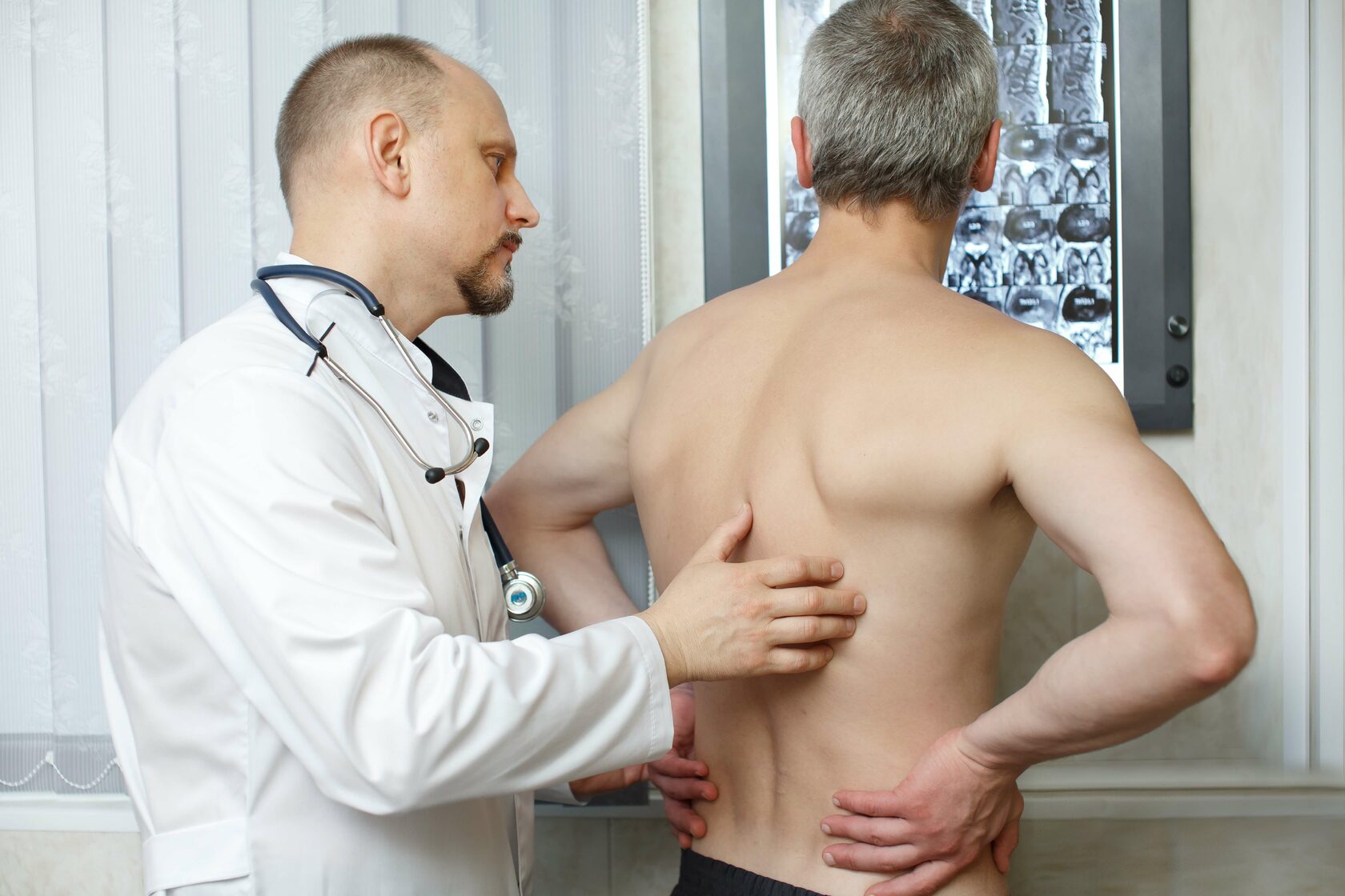 Лечение позвоночника: грыжи, протрузии дисков; Лечение остеохондроза; Лечение боли в спине и шее; Лечение нарушений осанки, сколиоза; Лечение и коррекция плоскостопия; Лечение боли в суставах; Лечение головной боли, головокружения, шума в ушах; Лечение бессонницы, нарушения сна;