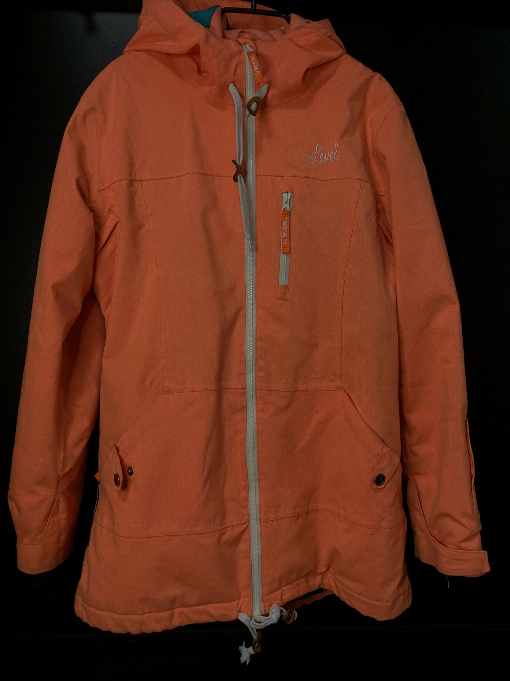 Прокат горнолыжной одежды в Омске - Куртка Level, персиковая