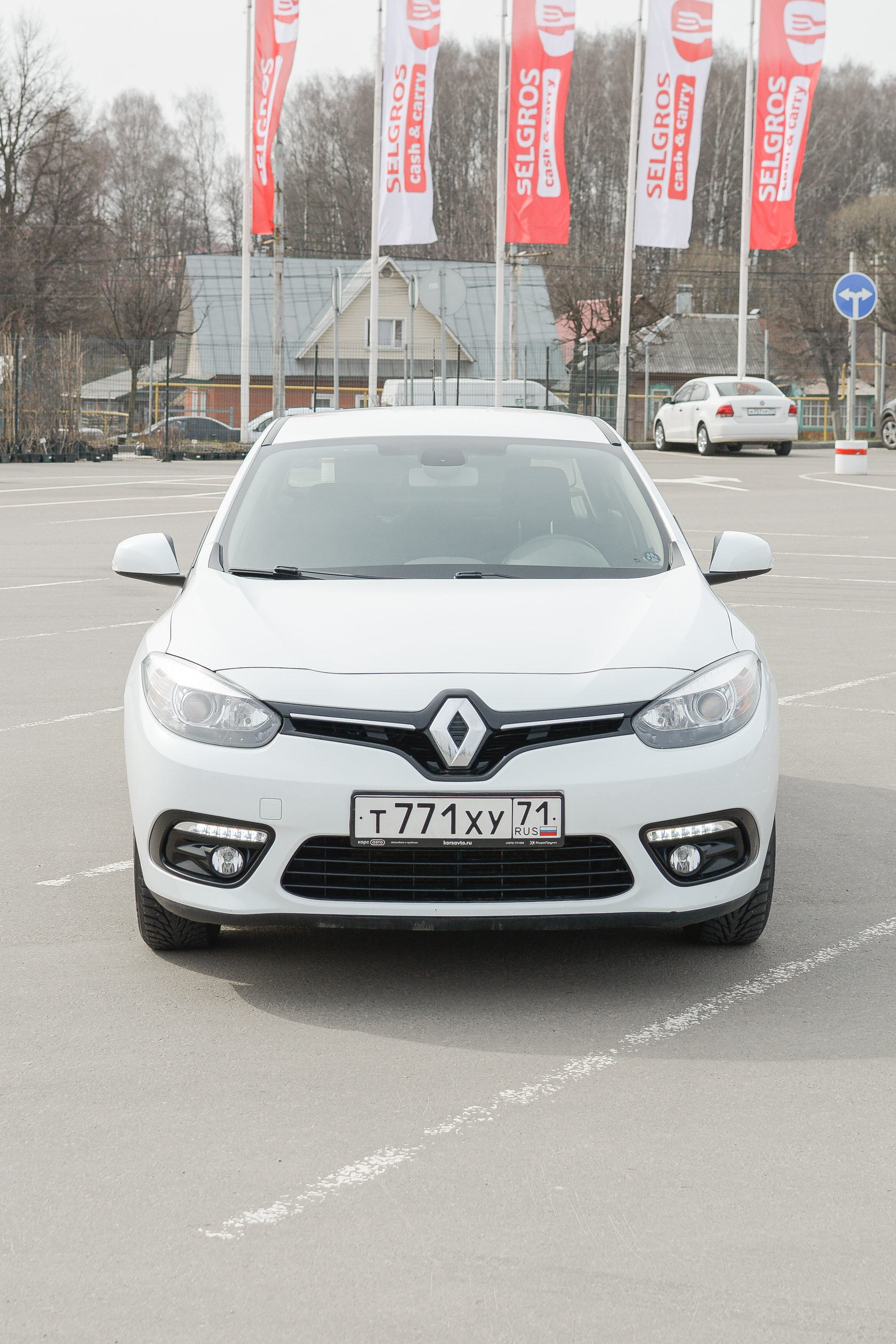 Аренда автомобиля Renault Fluence АКПП в Туле