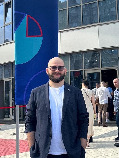 Дамир Хусаинов