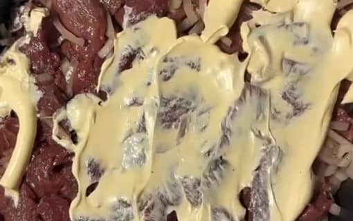 Приготовление мяса по-французски из говядины в духовке: шаг 3