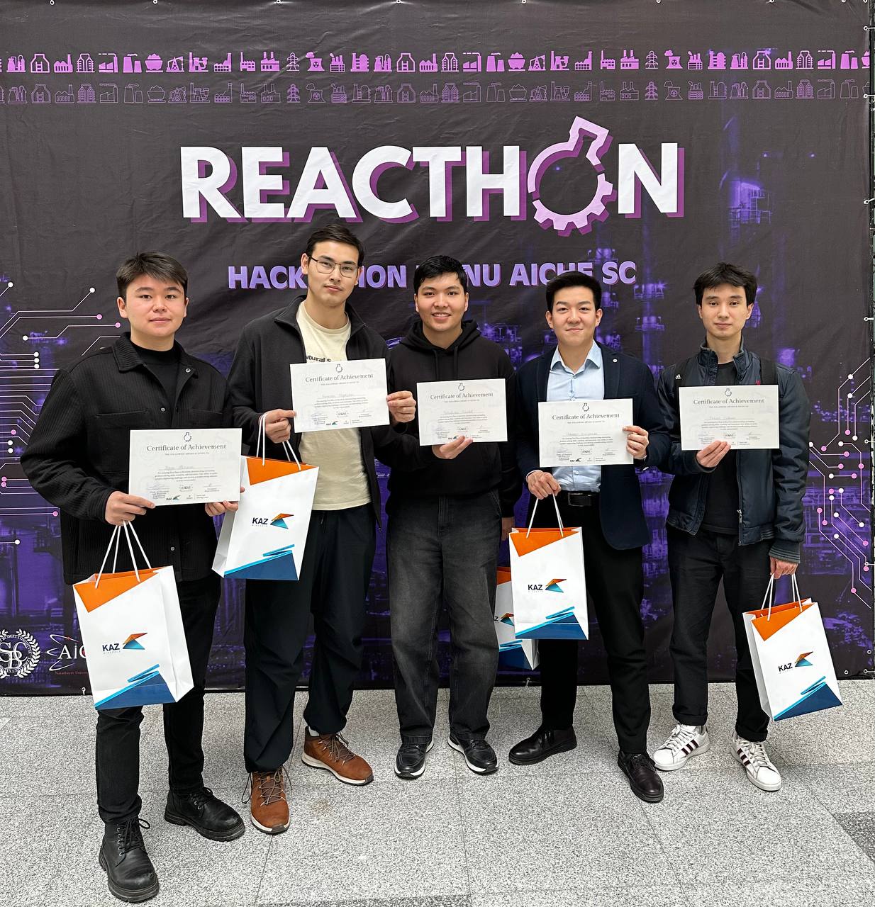 Мас әйелдер өз еріктерімен сиқырлайды Қынапта қышу және ақ разряд