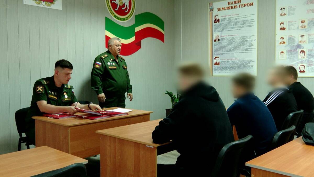Четверо жителей Татарстана отправились на службу в Африканский корпус