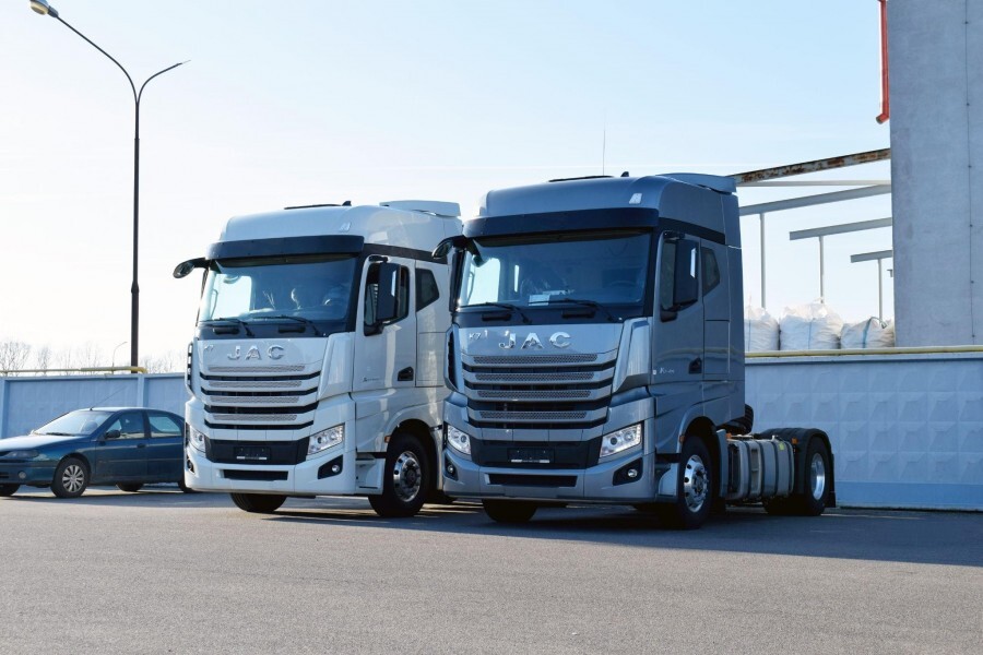 Почему лизинг грузовиков JAC становится популярным в логистической отрасли?
