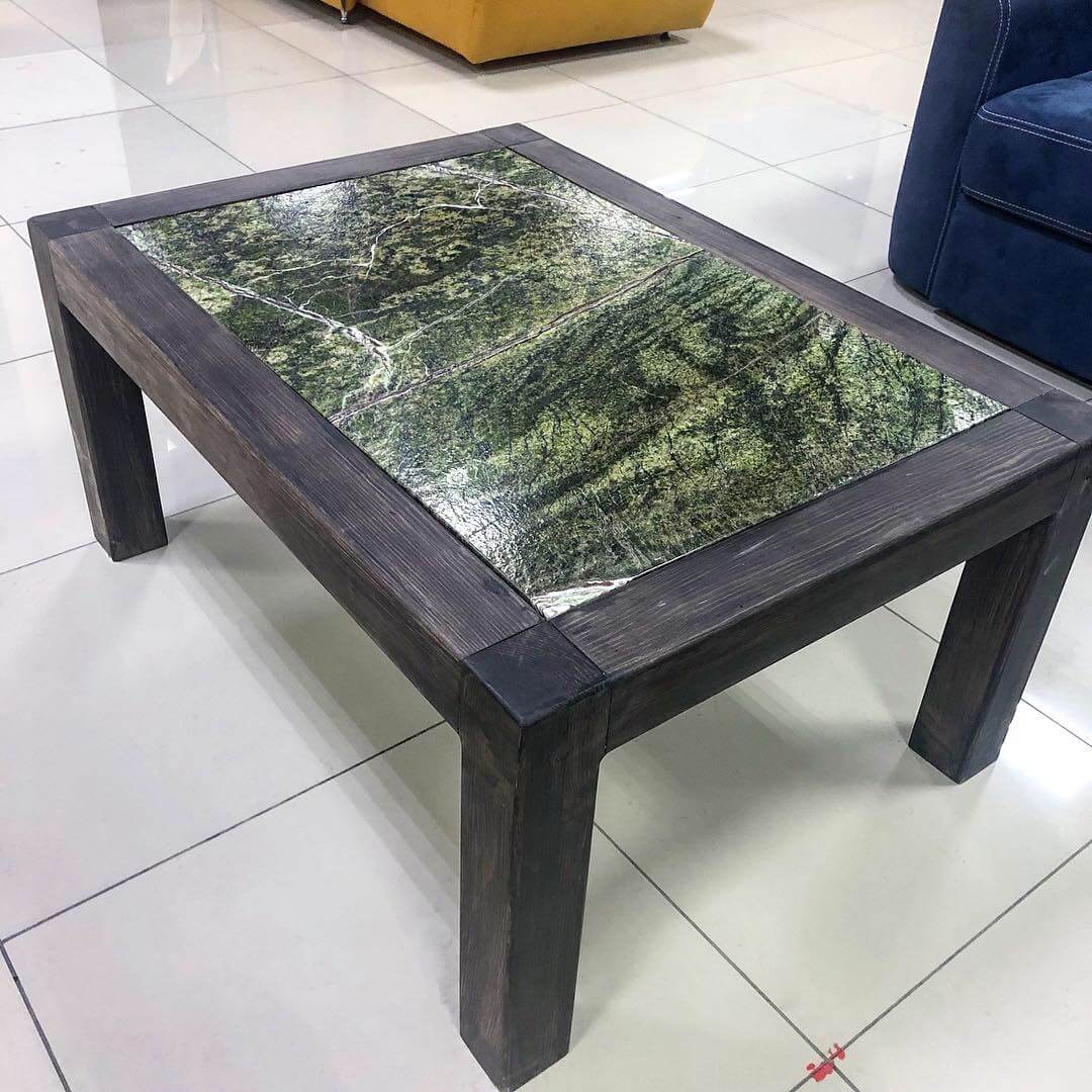 стол с натуральным камнем