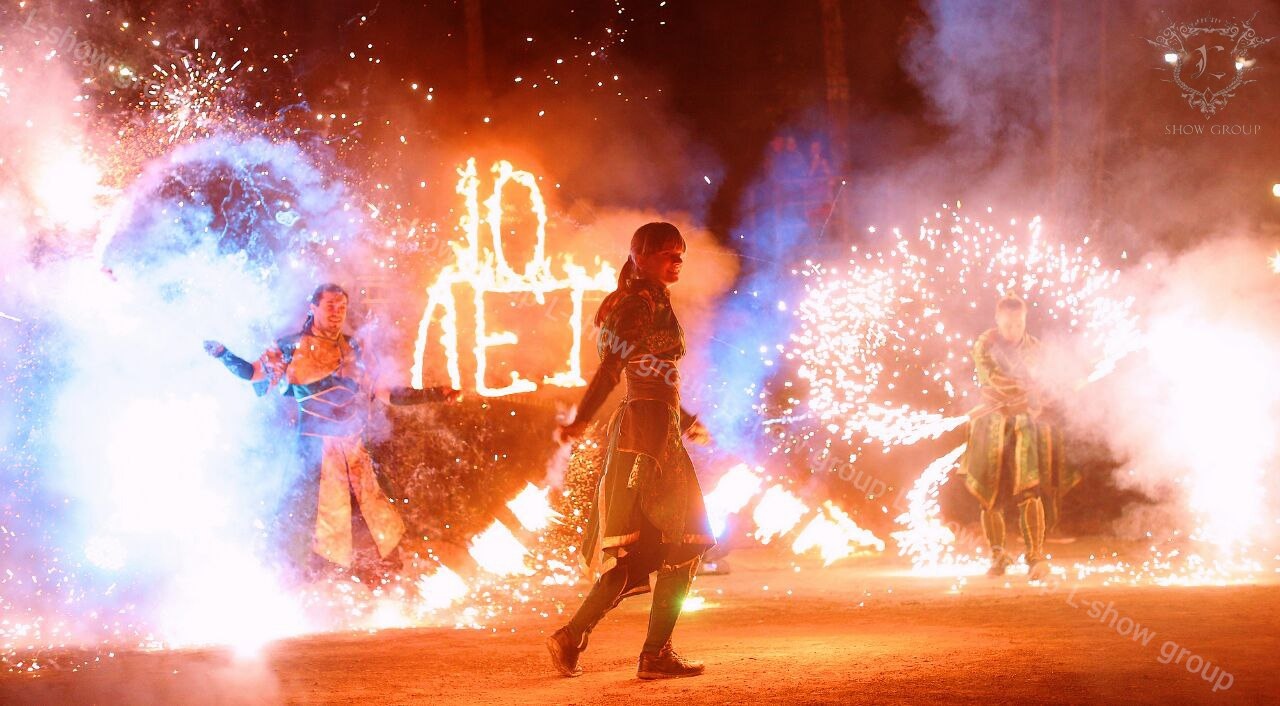 Show rent. -арена фирма по аренде светового и звукового оборудования. L show. L show. Звуковое и световое оборудование.