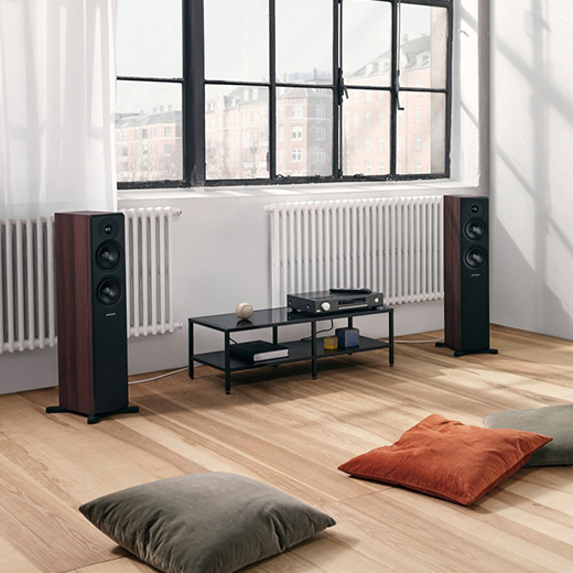 Dynaudio Emit 30