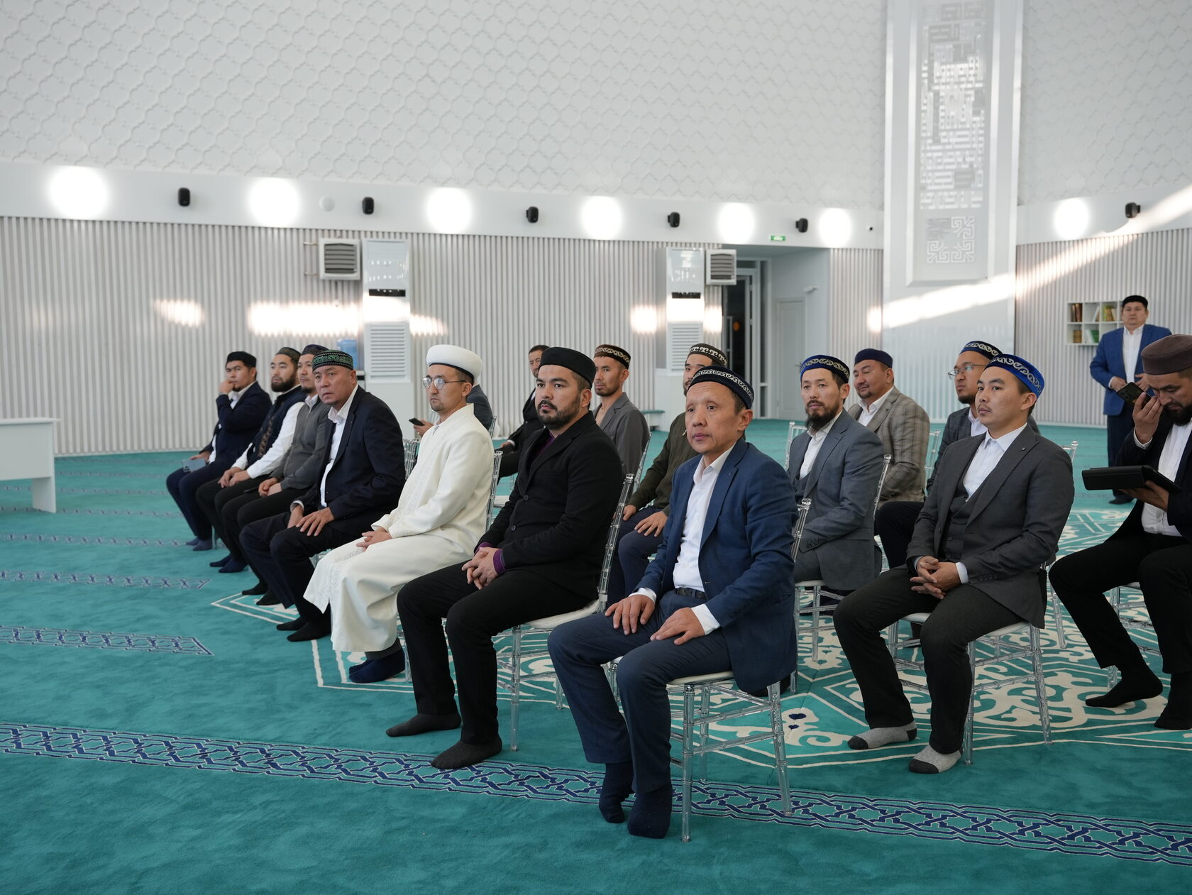 Мурманск облысындағы қызбен жақындық және жыныстық қатынас