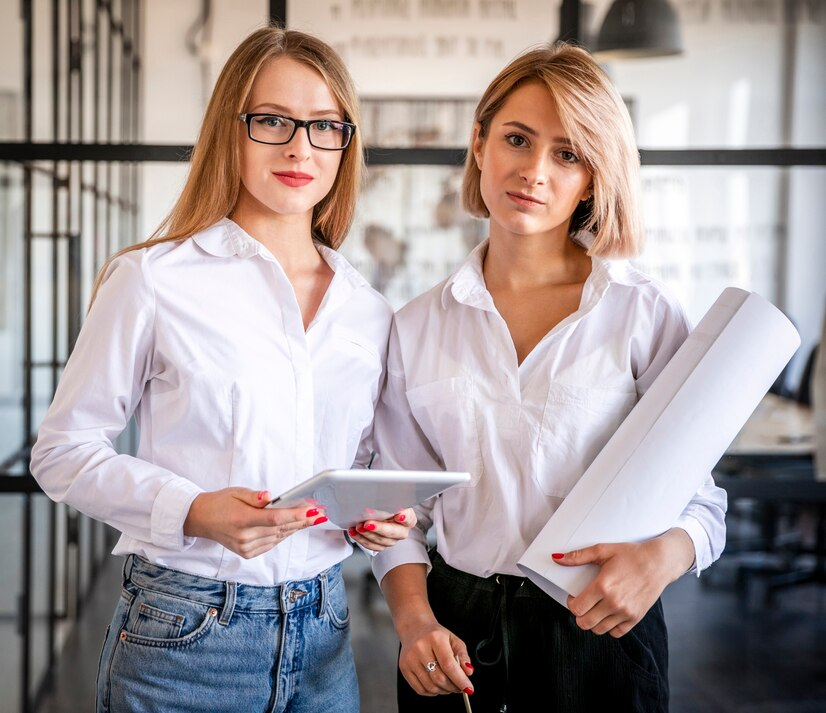 Девушка коллега по работе сапфирмодель
