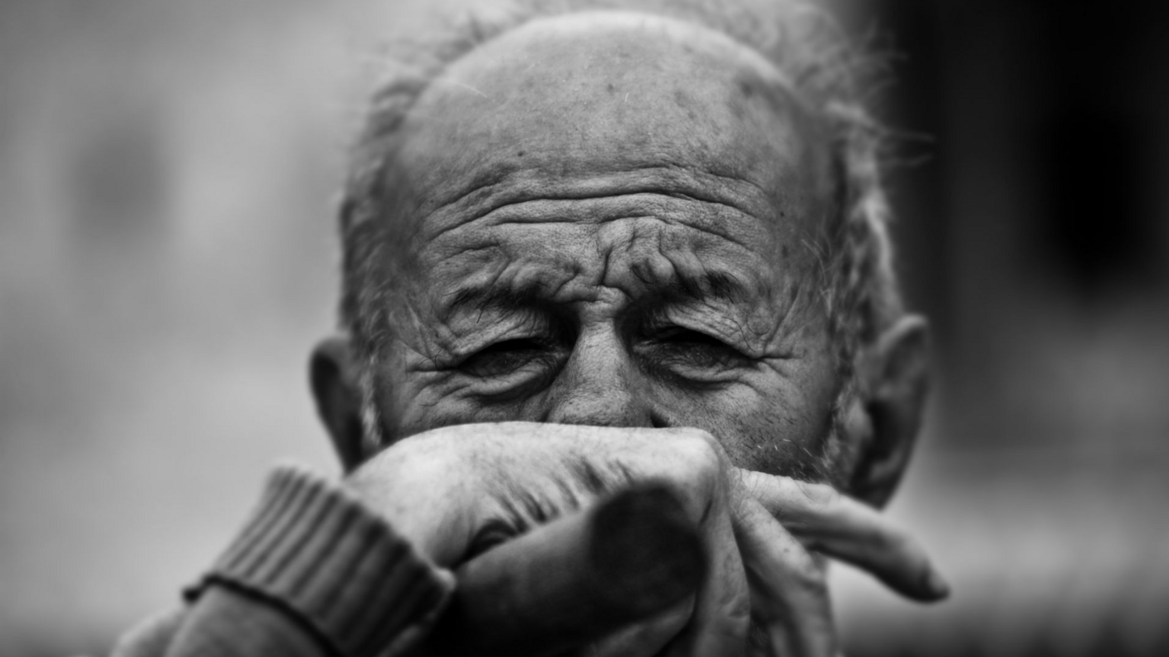 Болезнь Альцгеймера: Понимание,  симптомы и подходы к лечению.