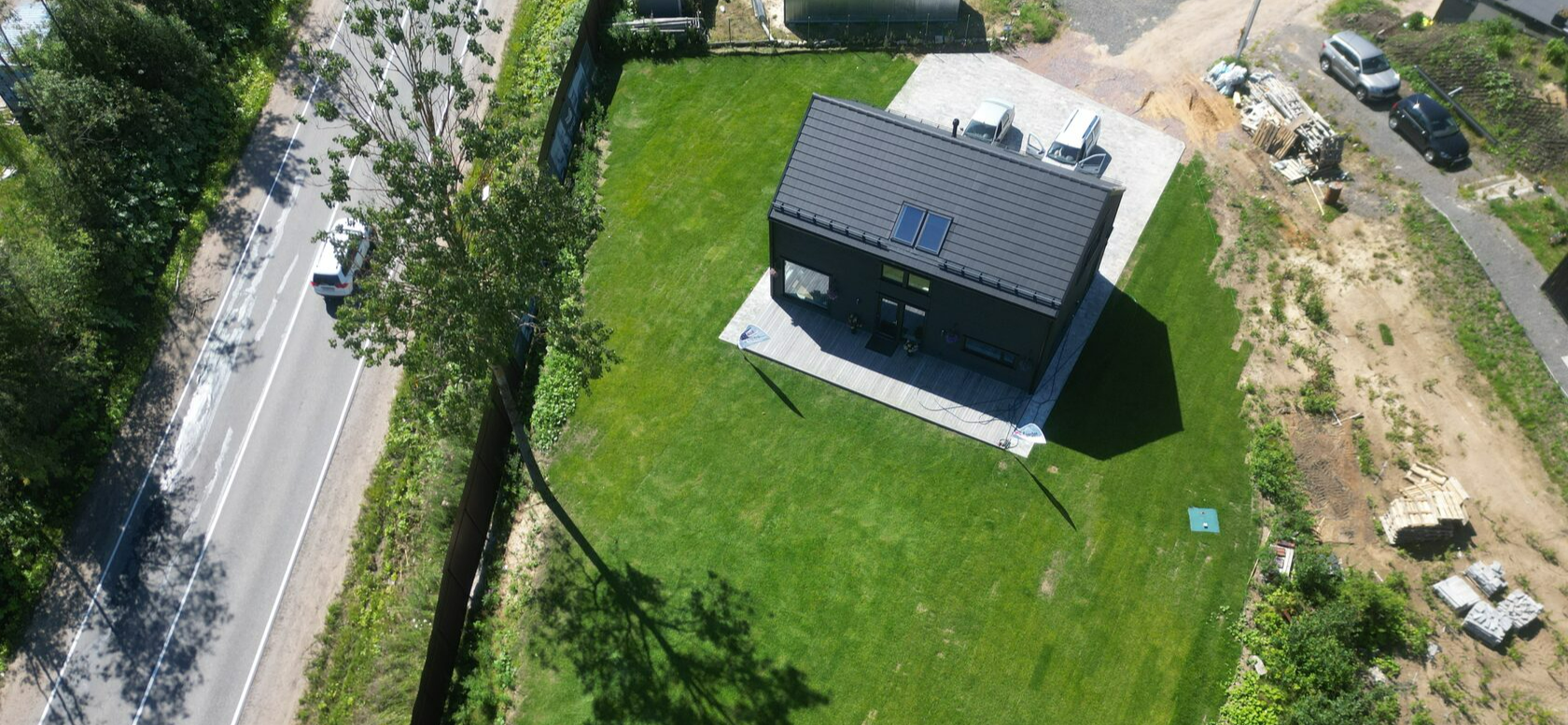 Отсыпка участка песком и устройство дренажной системы