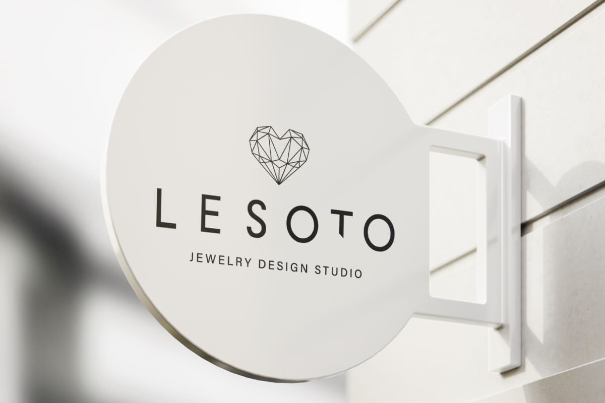 Брендинг для ювелирной студии Lesoto: логотип, гайдбук, фирменный стиль, упаковка