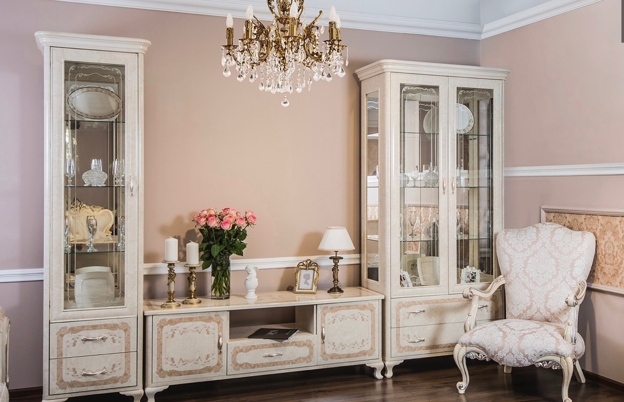 Мебельный магазин «Империя столов и стульев»