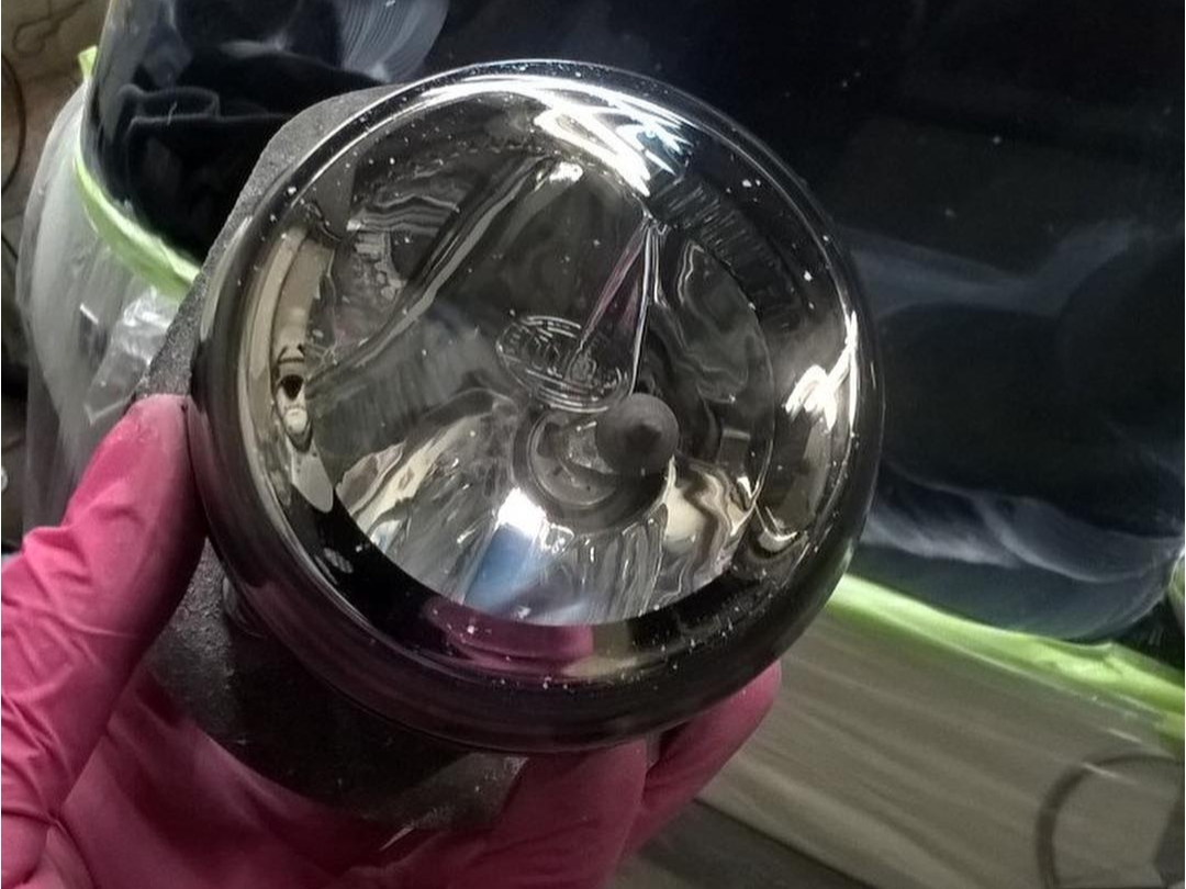 граффити на стекле после полировки Glass Gloss