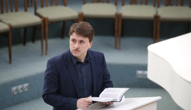 Анатолий Дмитриев скоро станет пастором