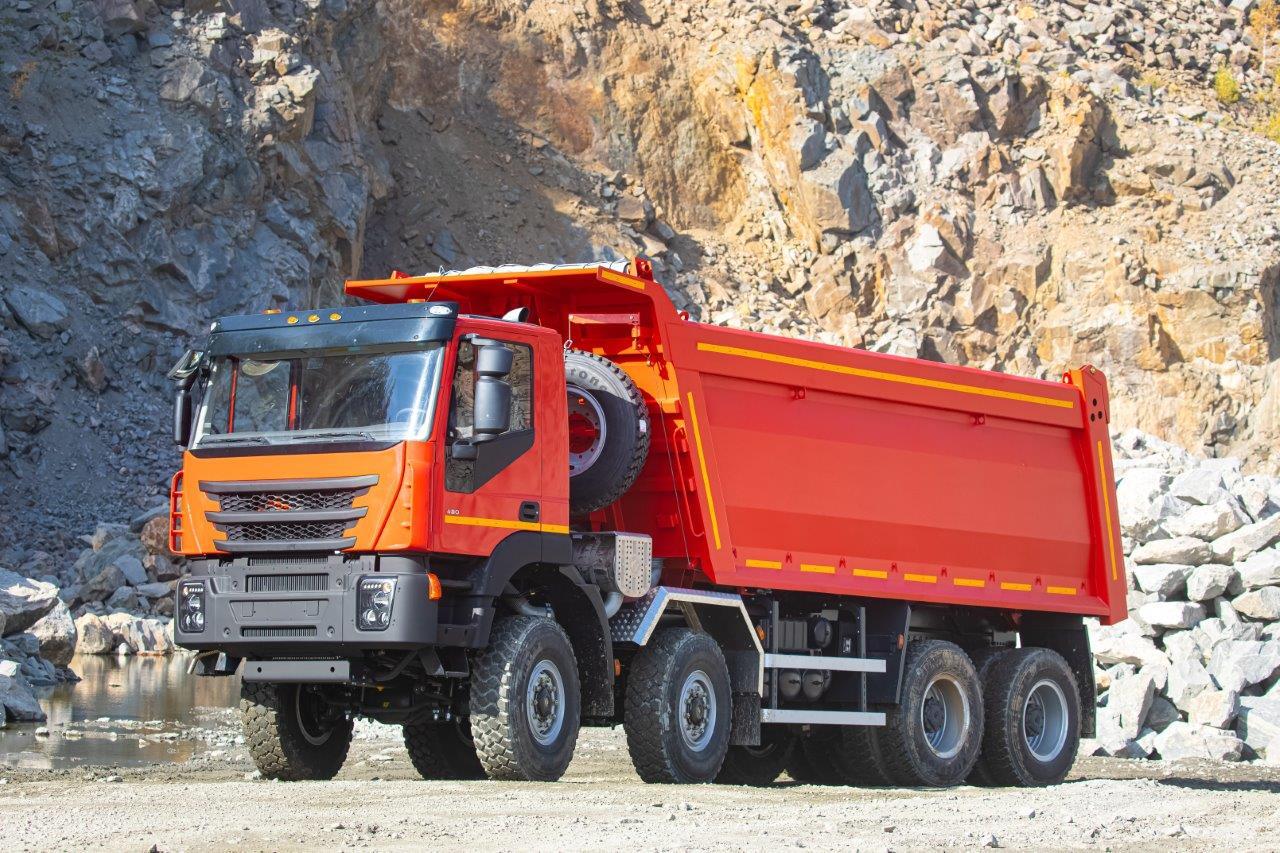 Самосвал 8х8 АМТ 752900 в Якутии