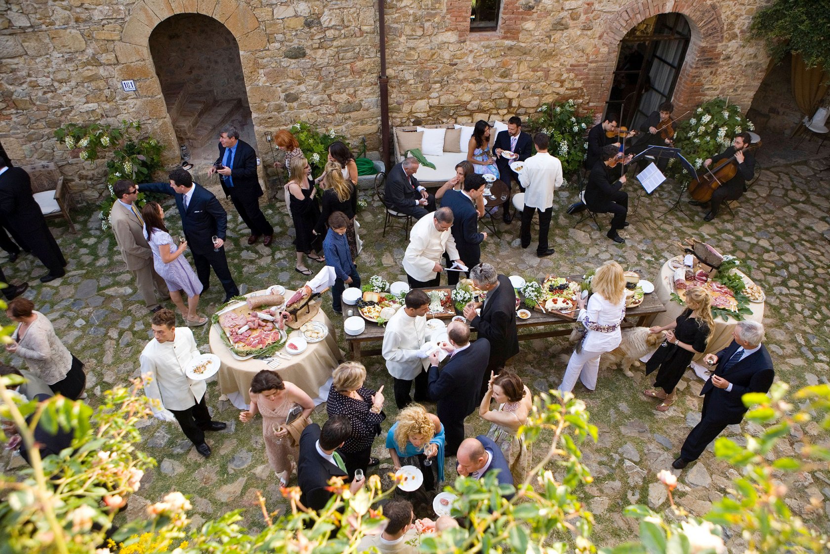 Веселая свадьба в Италии