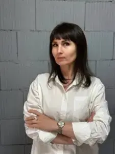 Татьяна Антипова — менеджер отдела продаж КИФИ
