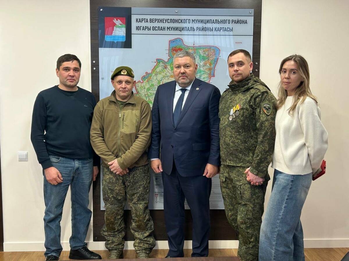 «Вы – наша опора и гордость»: глава Верхнеуслонского района встретился с участниками СВО
