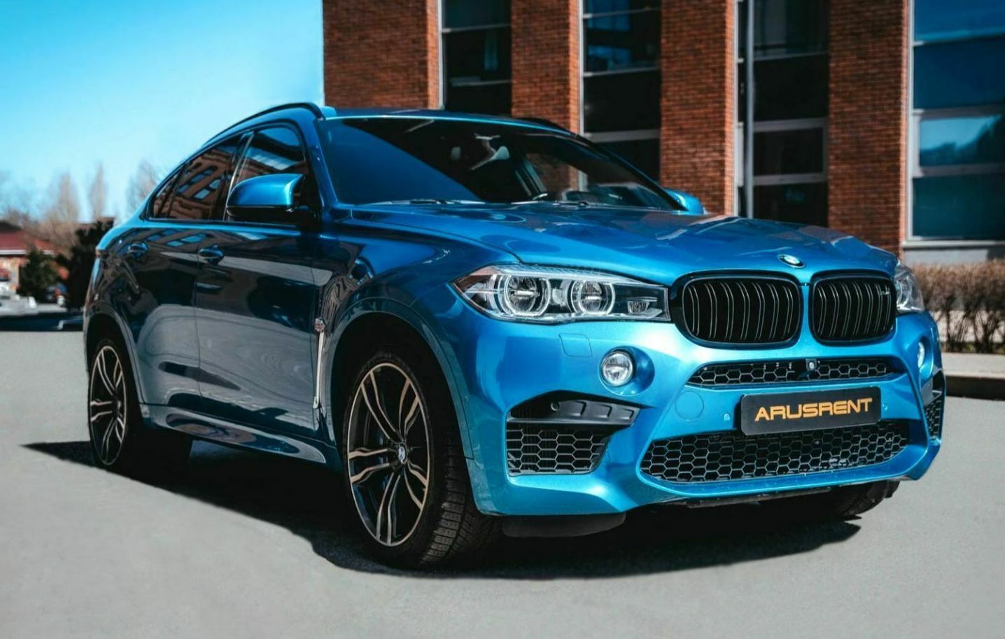 Прокат премиальных авто