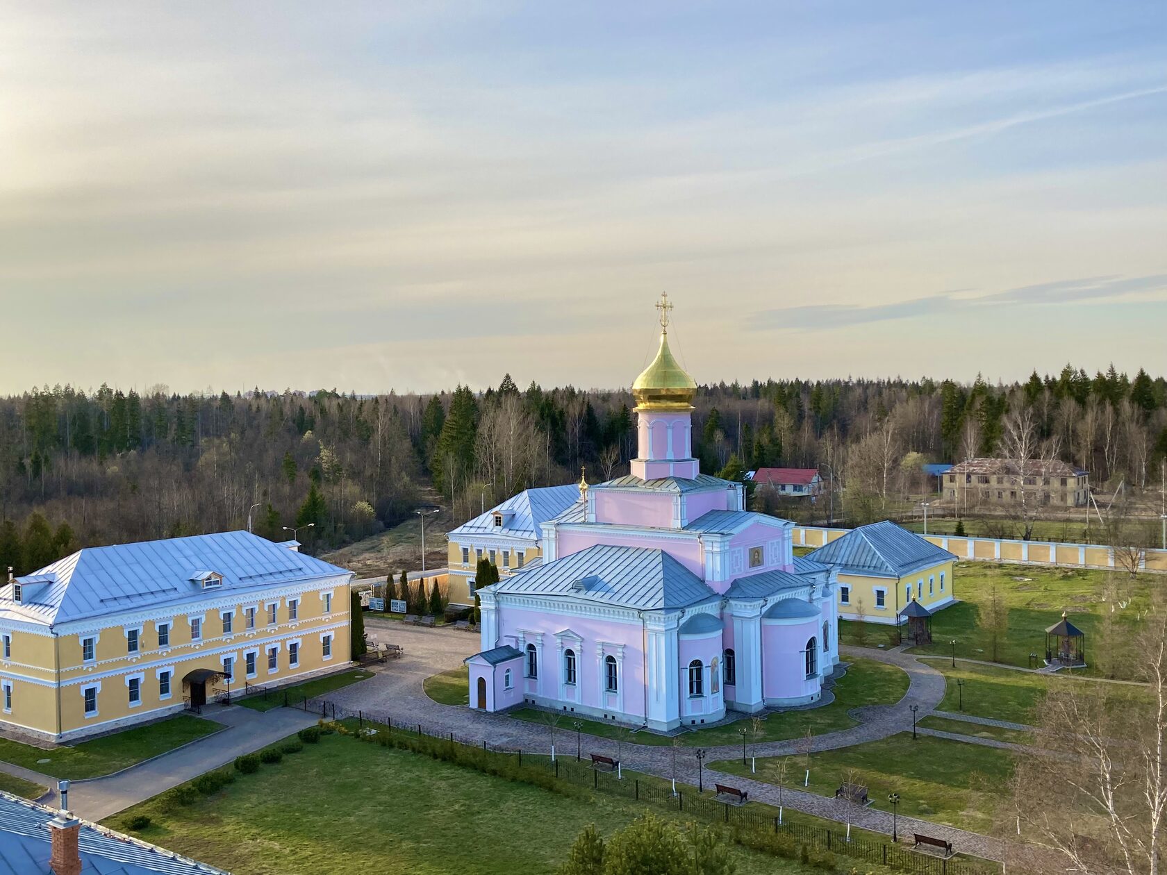 Крестовоздвиженская Церковь в Ниловой пустыни