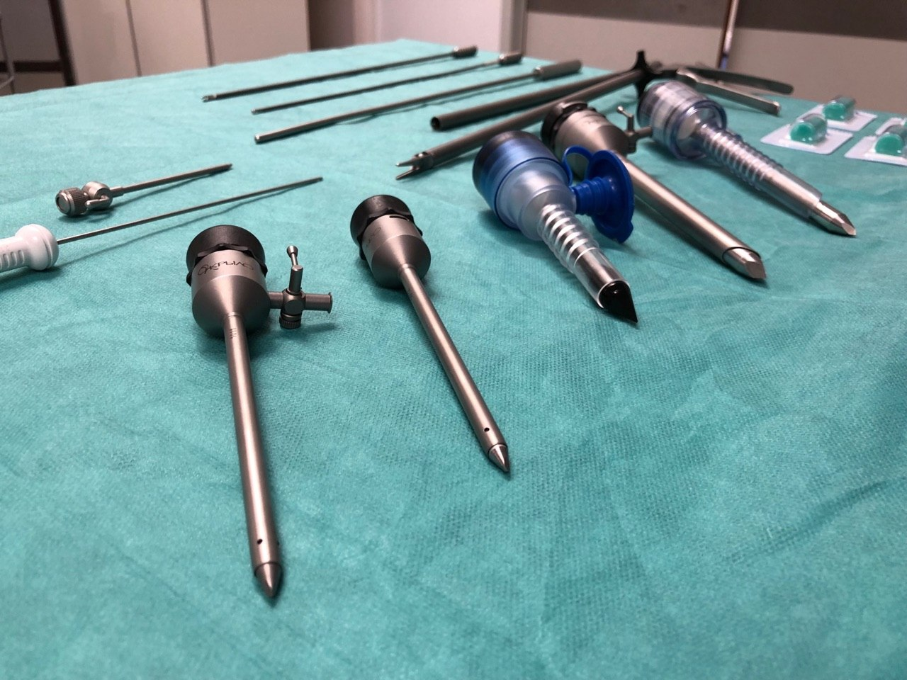 Инструмент лапароскопия троакар 20. Вставки инструментальные лапароскопия uk-0010. Лапароскопия в гинекологии.