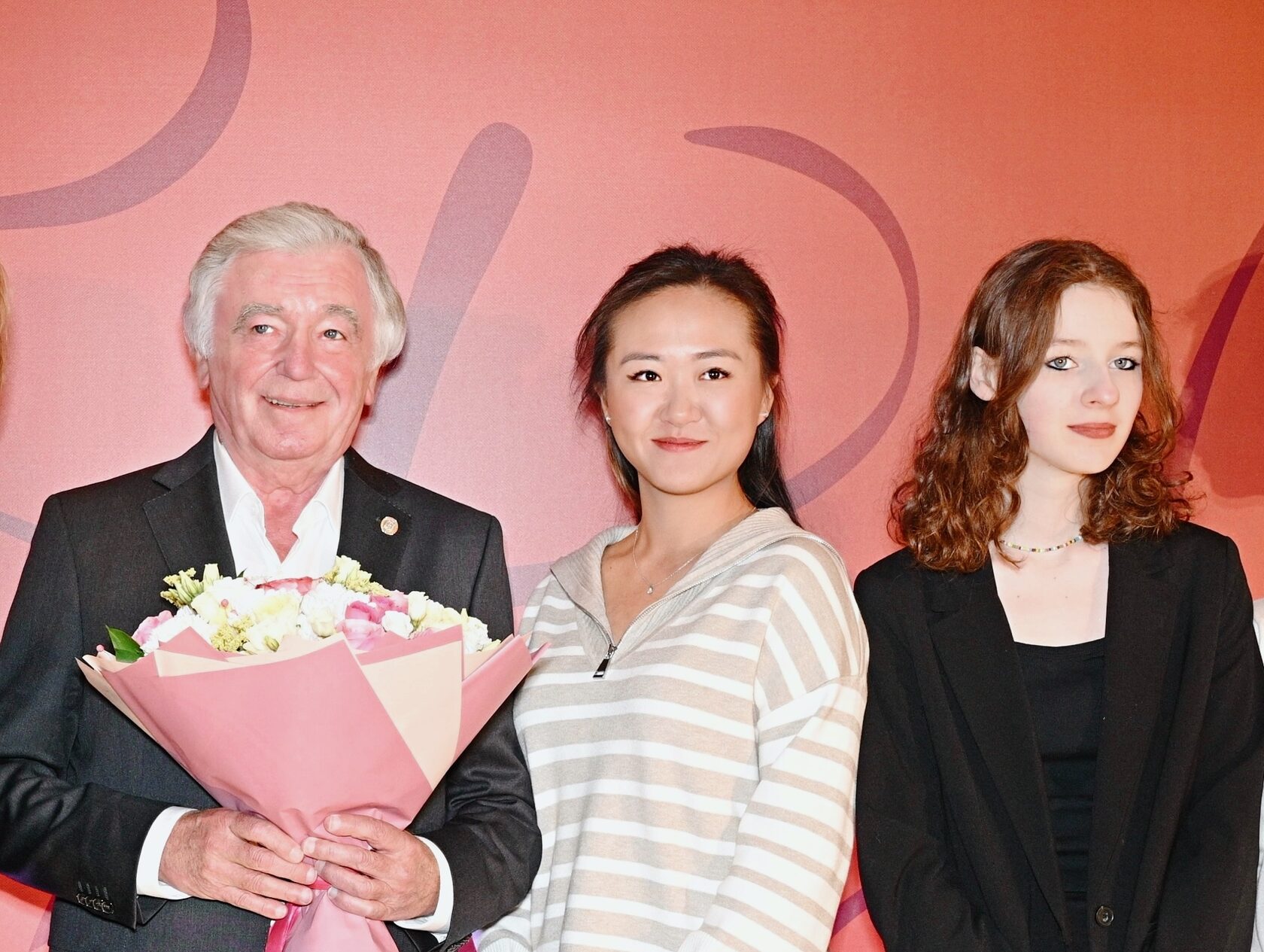 Виктор Третьяков, Александра Ли, Стефания Поспехина