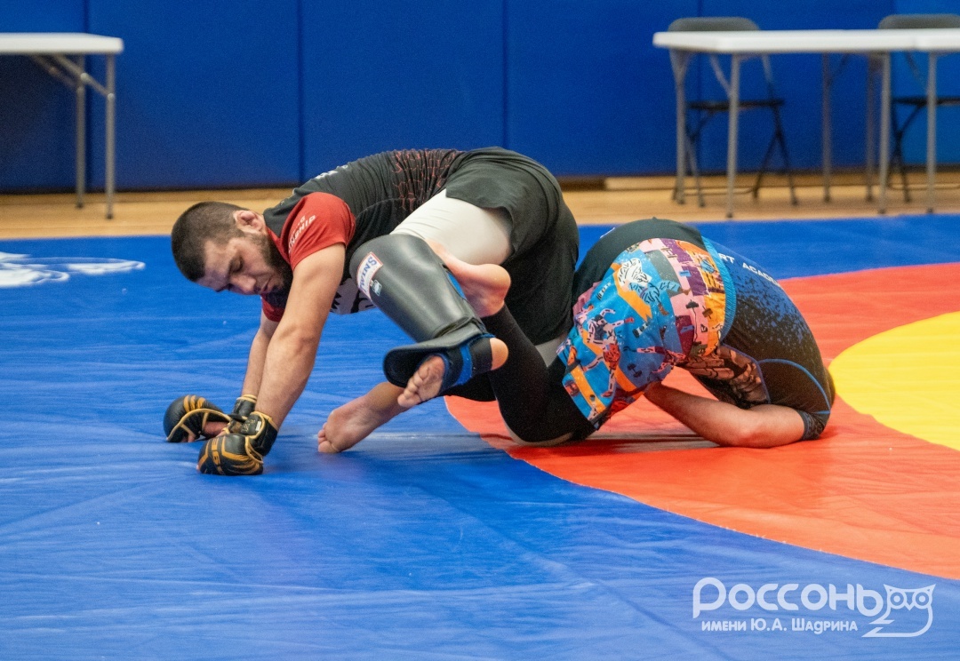 «Россонь» — кузница чемпионов: как спортивная база становится домом для бойцов ММА, изображение №7