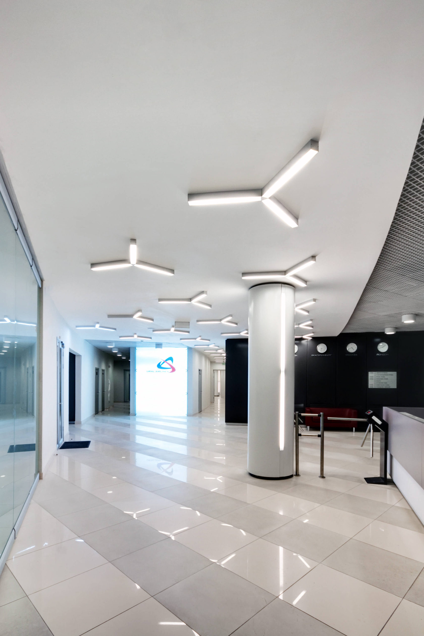 Здание лётных служб авиакомпании «Уральские Авиалинии» - архитектурное бюро Archinform, Екатеринбург