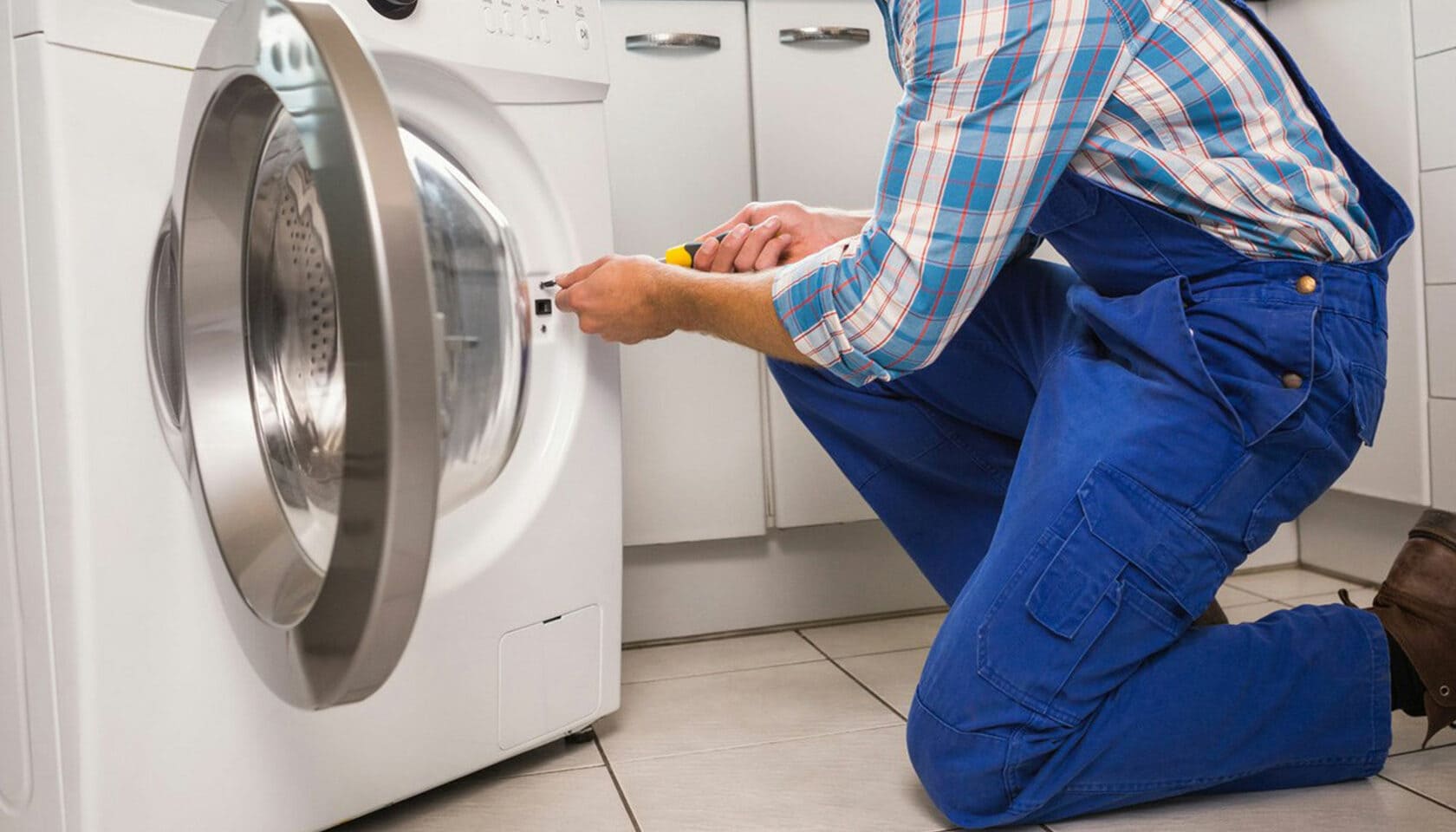 Стоимость услуг по ремонту стиральных машин Indesit, от: