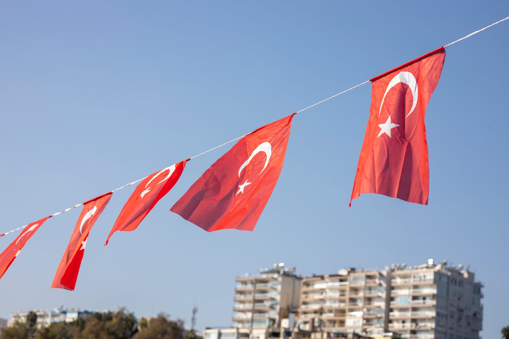 turkey permanent residency, permanent residence in turkey, who can apply for a permanent residence in turkey, can i overstay my visa in turkey with a permanent resident permit, turkey visa requirements for canadian permanent resident