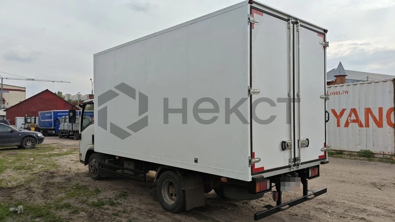 Установка фургона-рефрижератора Isuzu NMR