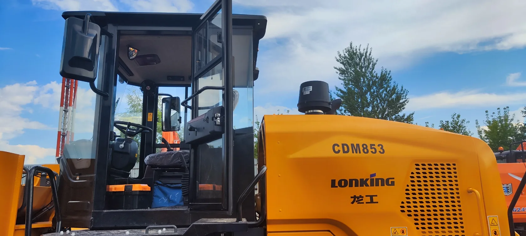 Фронтальный погрузчик LONKING CDM 853G