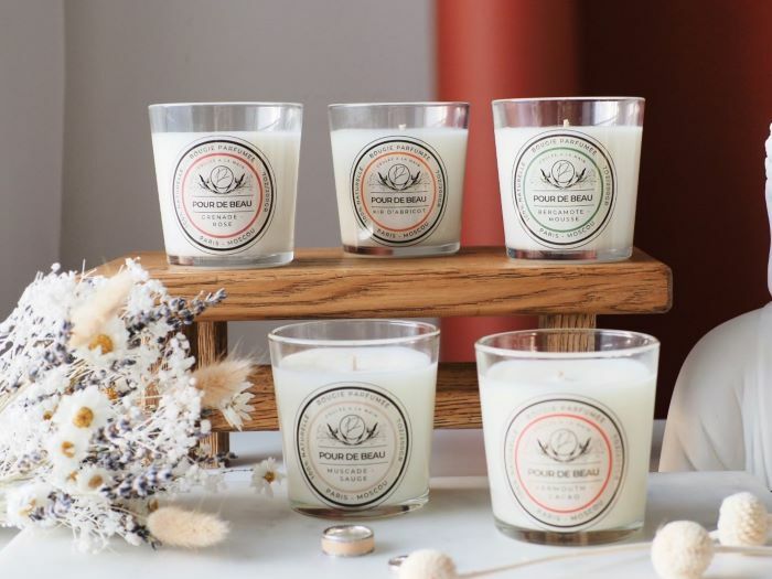 стеклянные свечи, цветы