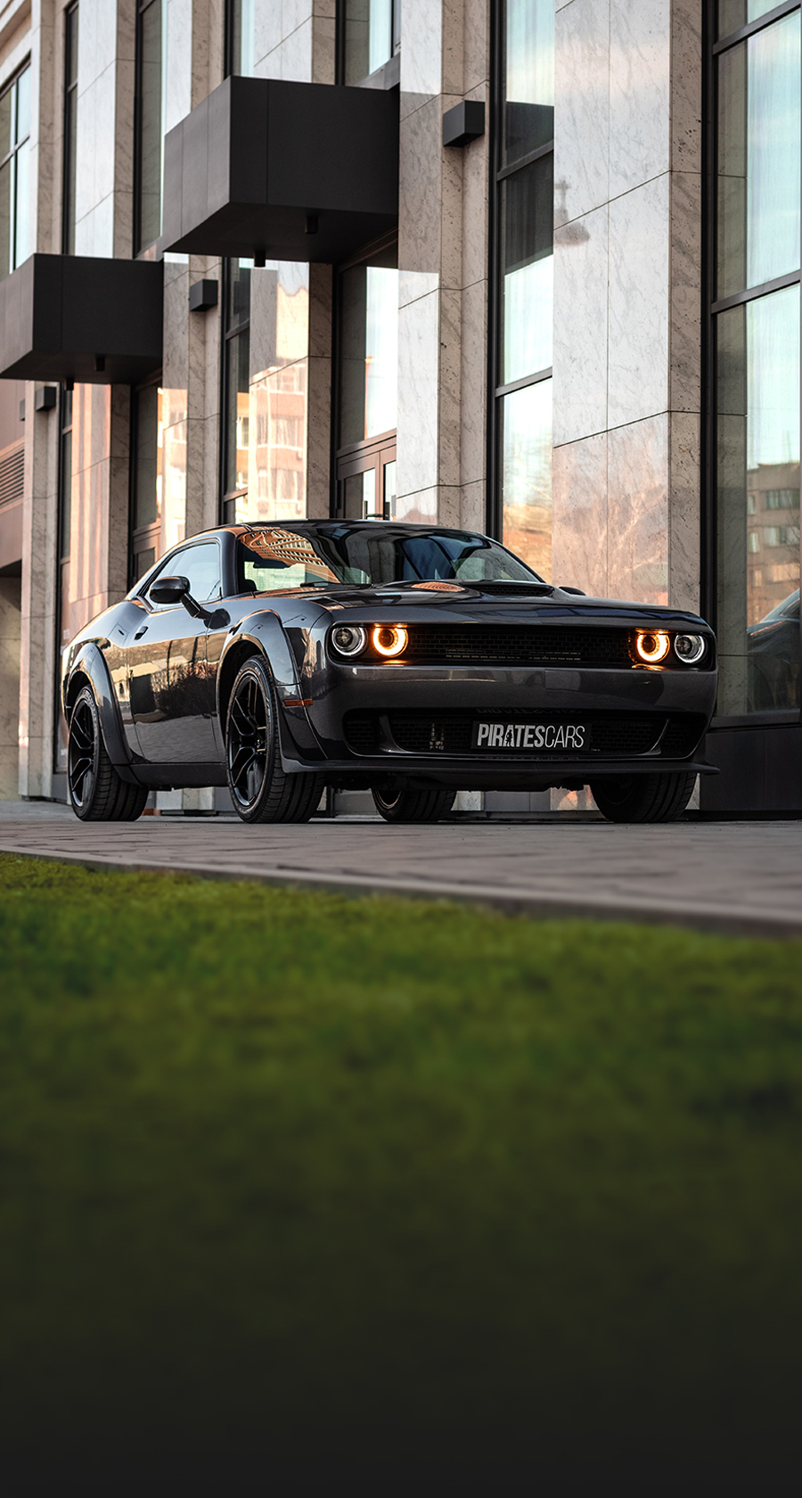 Аренда спортивного купе Dodge Challenger в Новосибирске