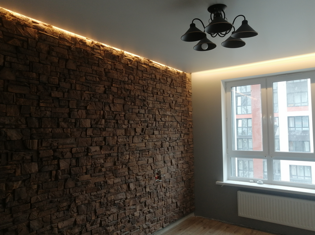 Пример парящего потолка с LED-подсветкой