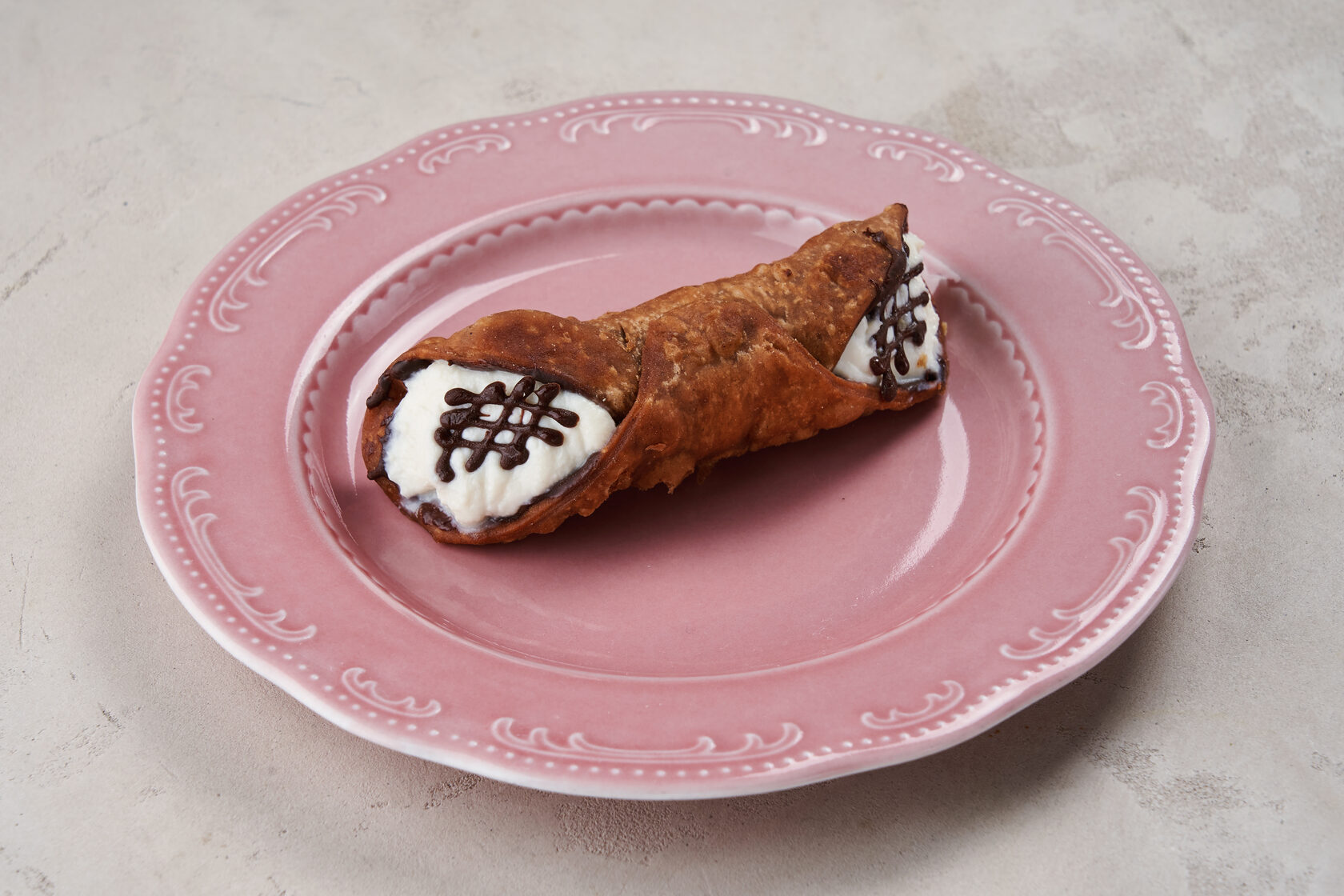 Канноли – традиционный сицилийский десерт. 