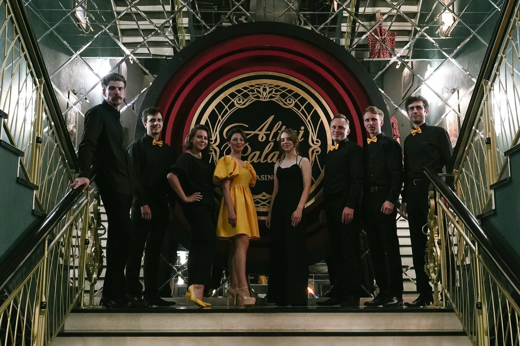 Vinyl band. тюменский певец. "k-flex" 100-025. Vinyl band. винил группа новосибирск.