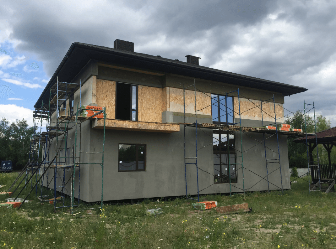 Уютная дача из SIP-панелей GoodWellHouse с террасой. Бюджетные домокомплекты с доставкой по Ростовской области и Югу России.