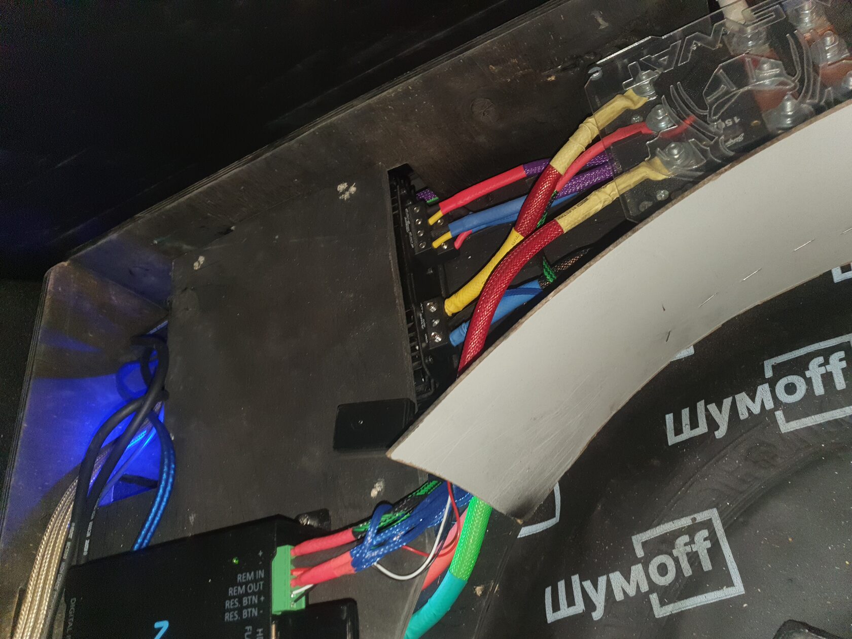 установка усилителей ford focus 3