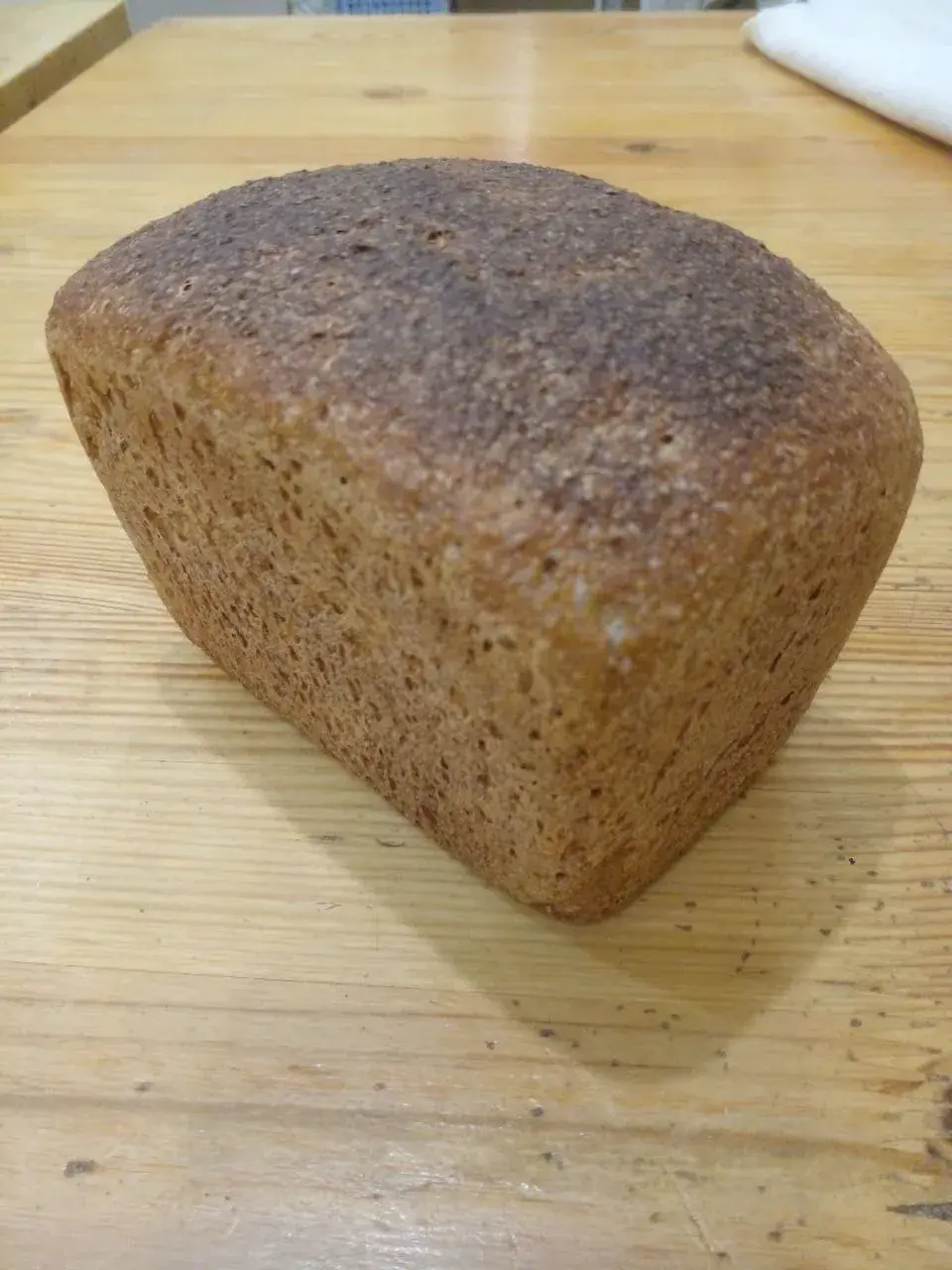 Формовой ржаной цельнозерновой хлеб