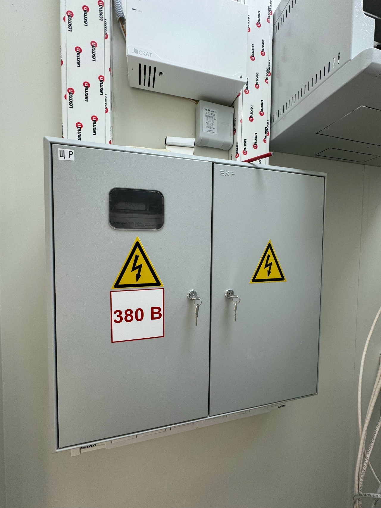 Сборка и монтаж силового электрощита в магазине по техусловиям ТРЦ Галерея