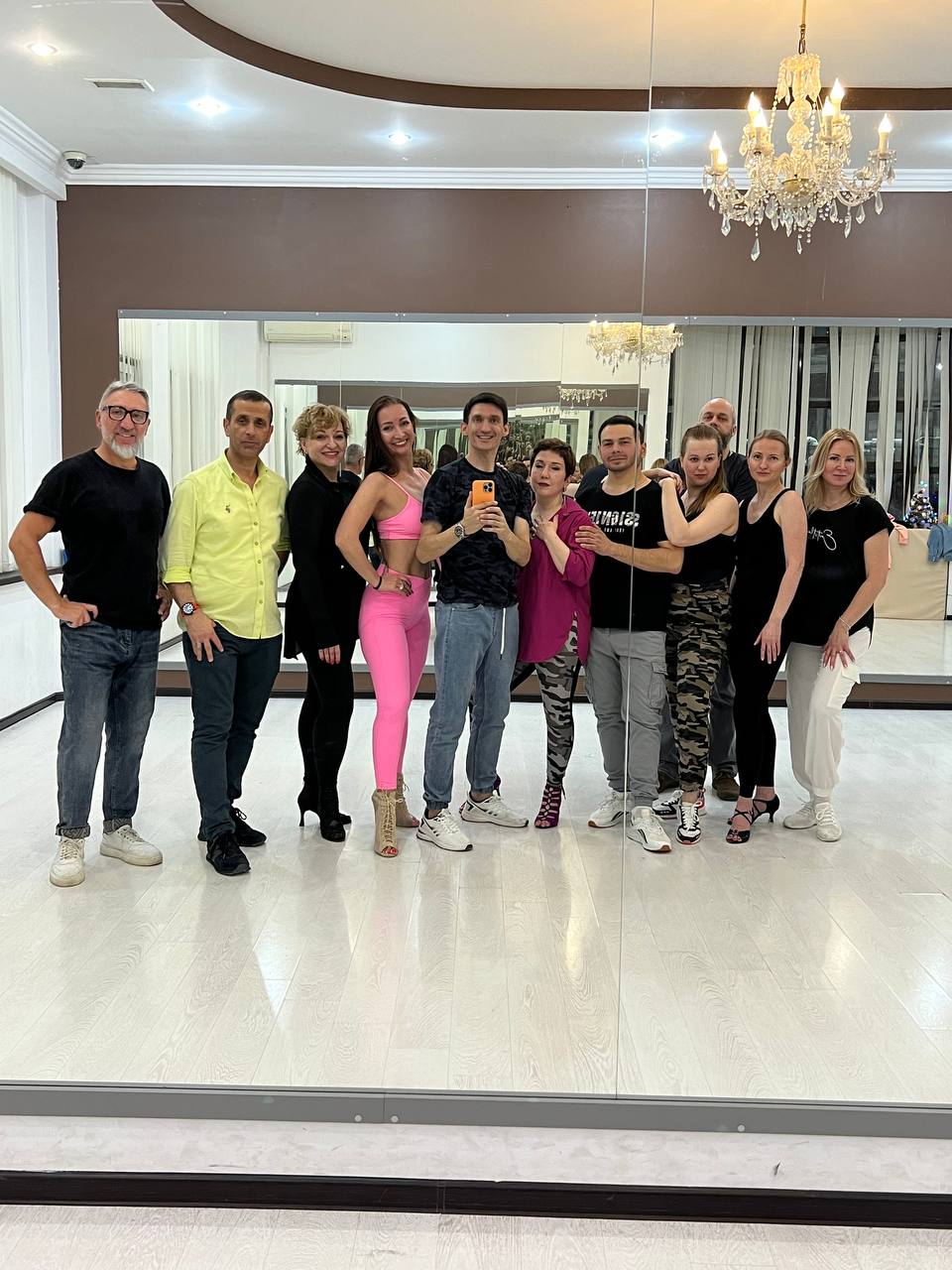 Школа бачаты в Москве - OlaMio Studio