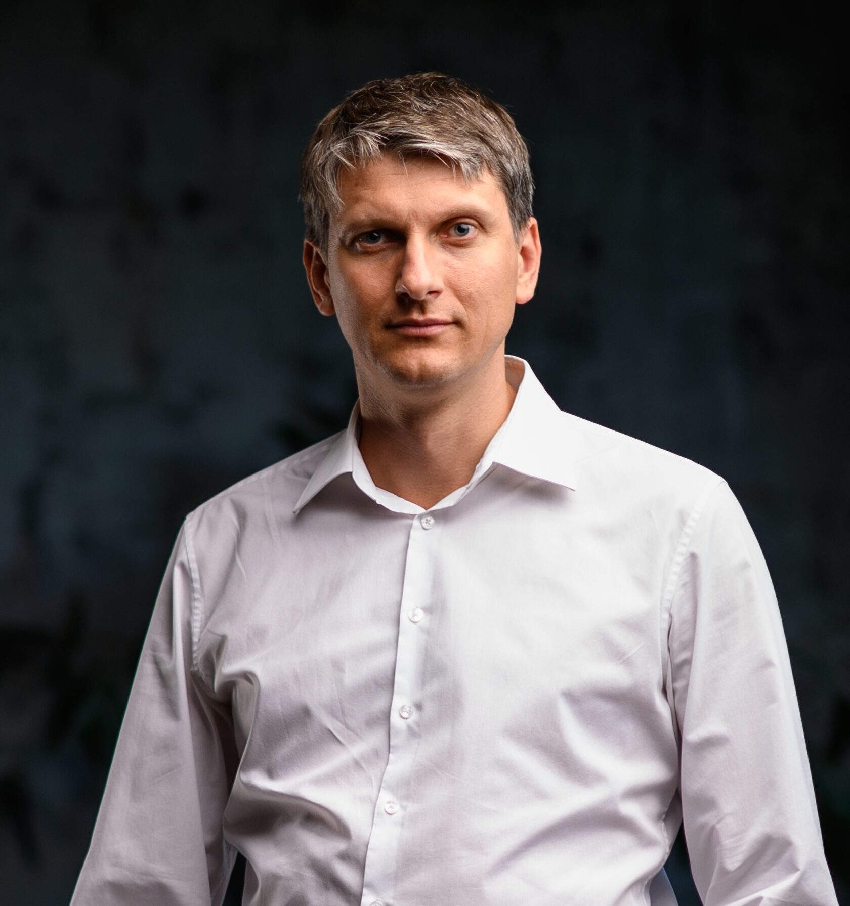 Сергей Богданов