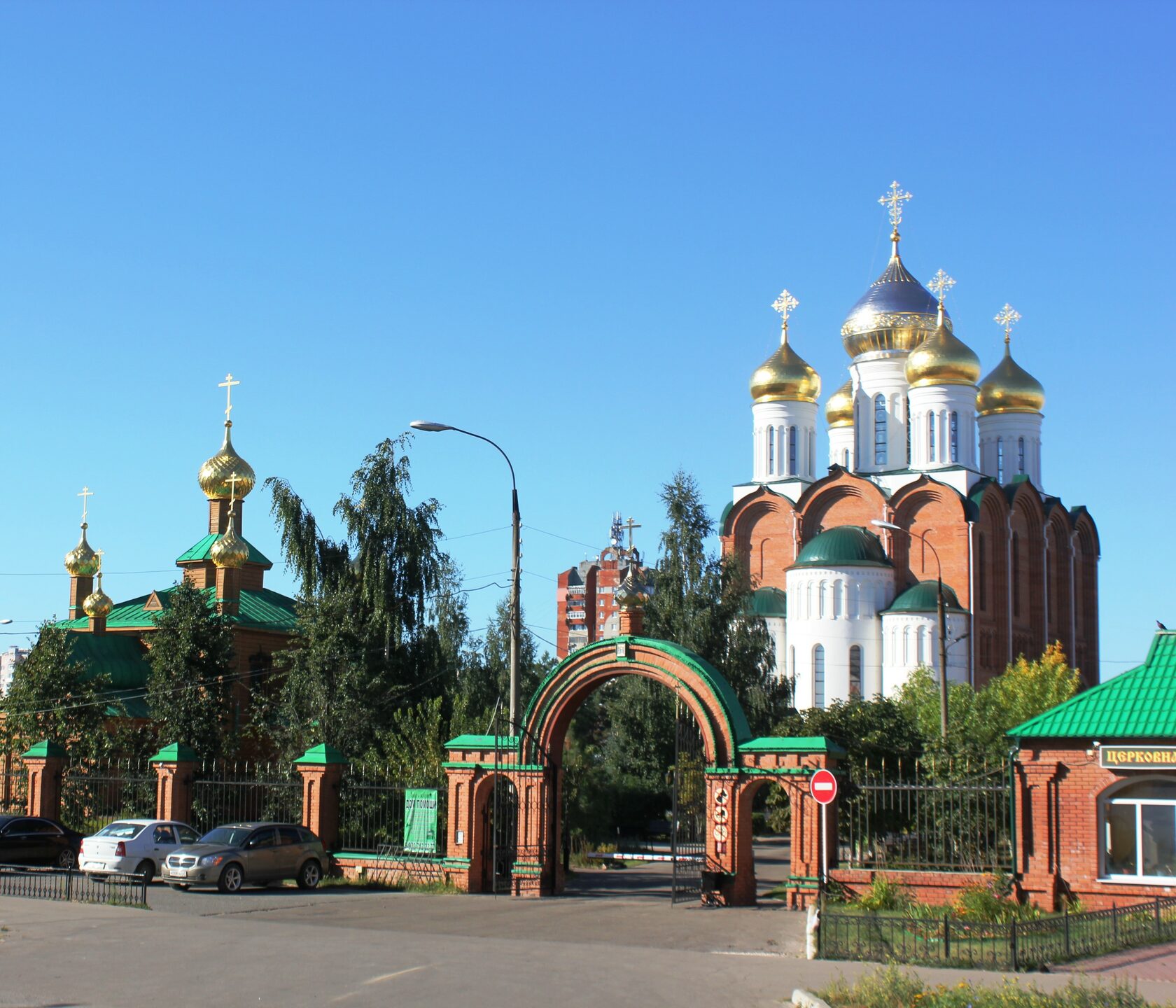 Храм дзержинск. Воскресенский собор Дзержинск. Собор Дзержинск.