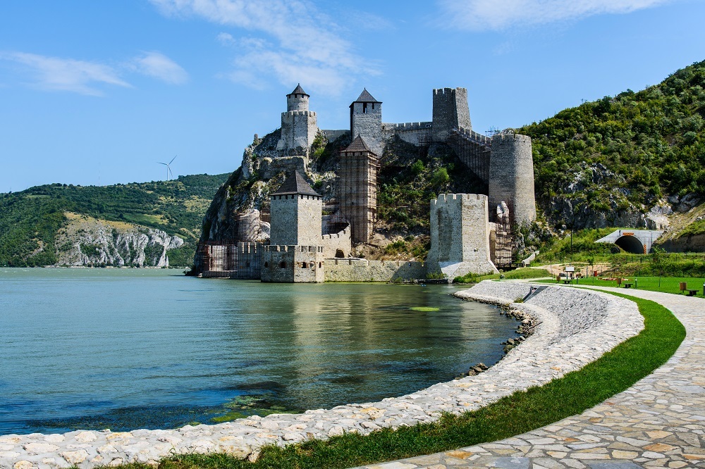 Крепость Голубац на берегу Дуная, Сербия